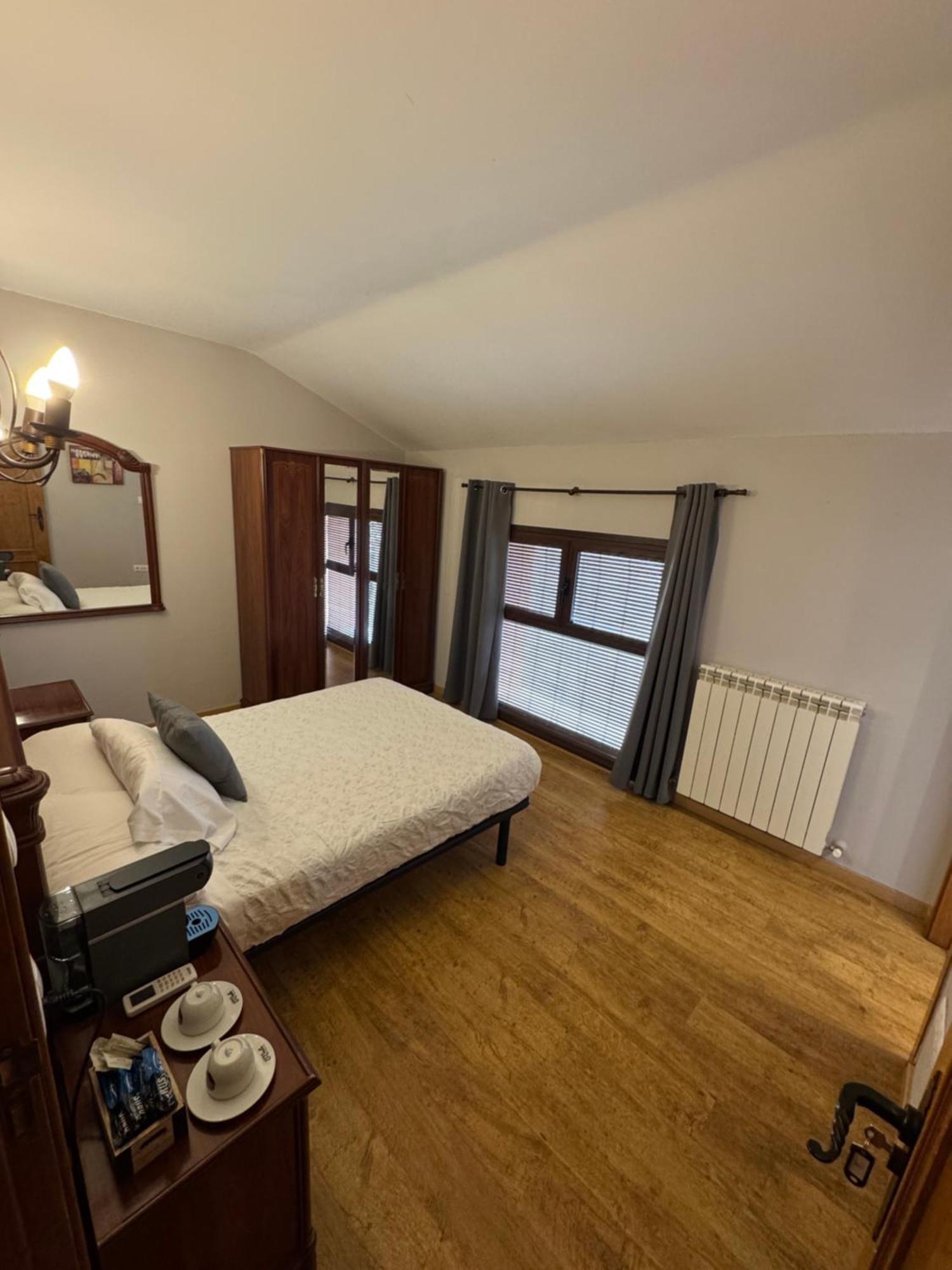 Casa Rural Marga Tardienta Buitenkant foto